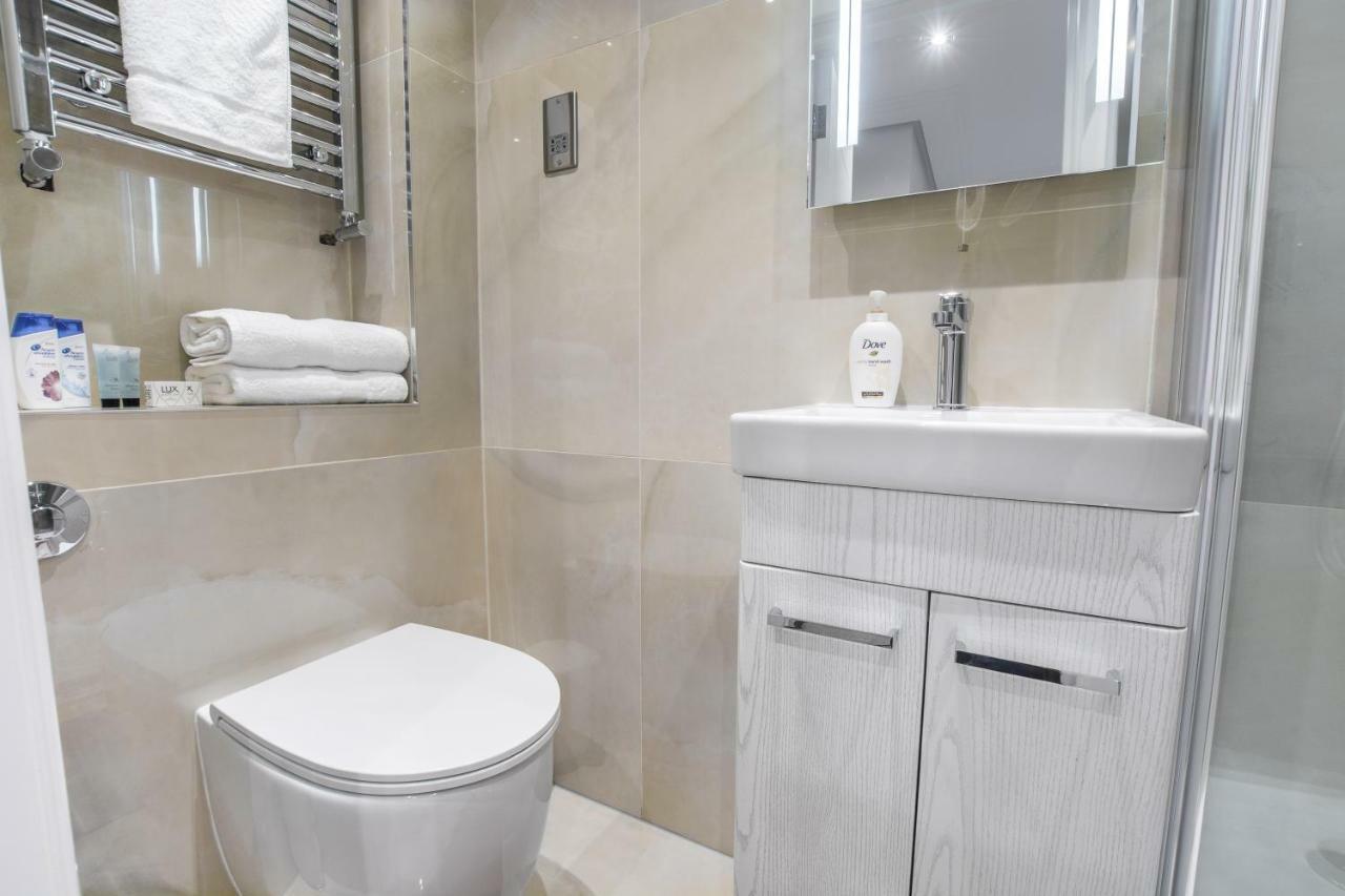 Ta House Hotell Edgware Eksteriør bilde