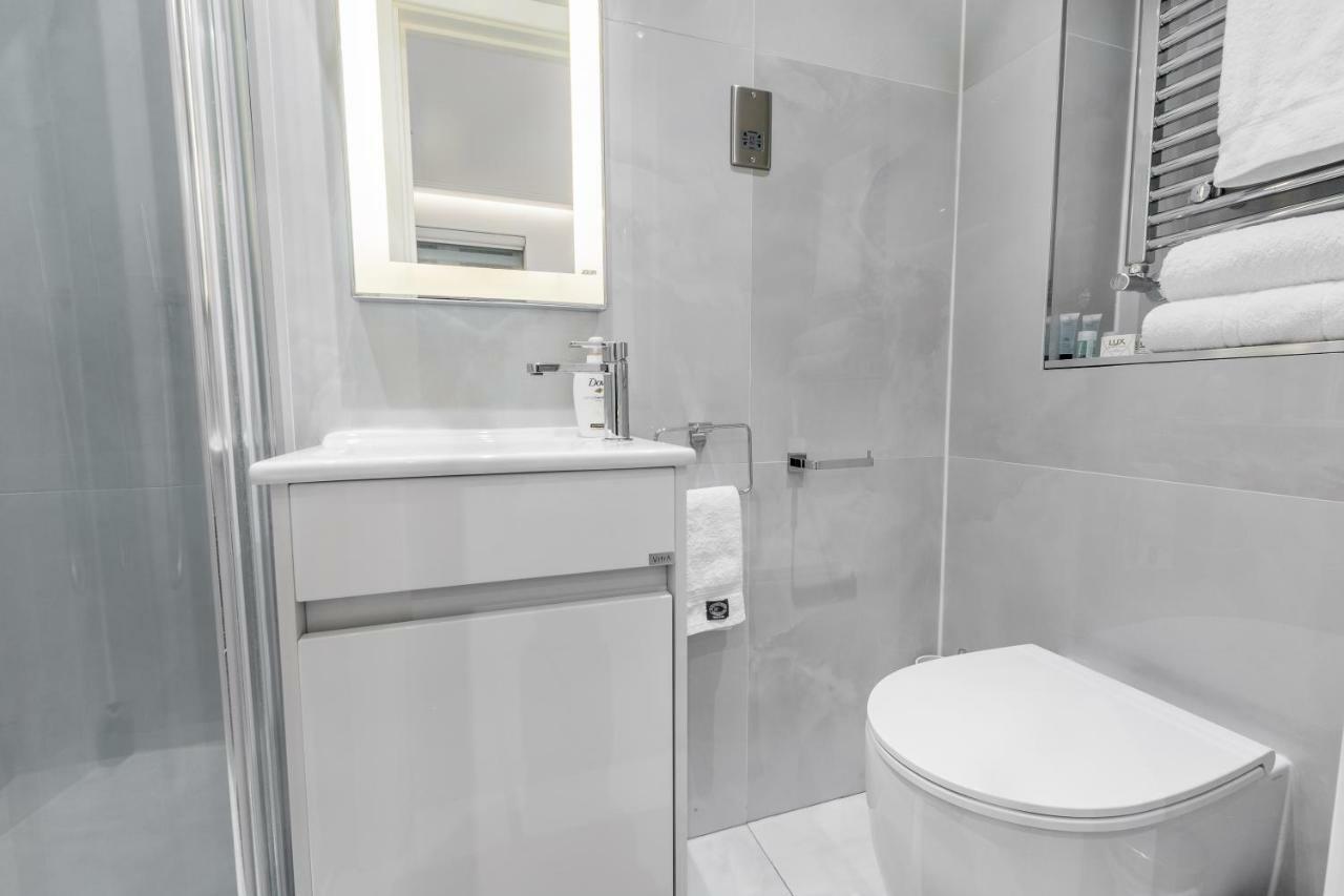 Ta House Hotell Edgware Eksteriør bilde